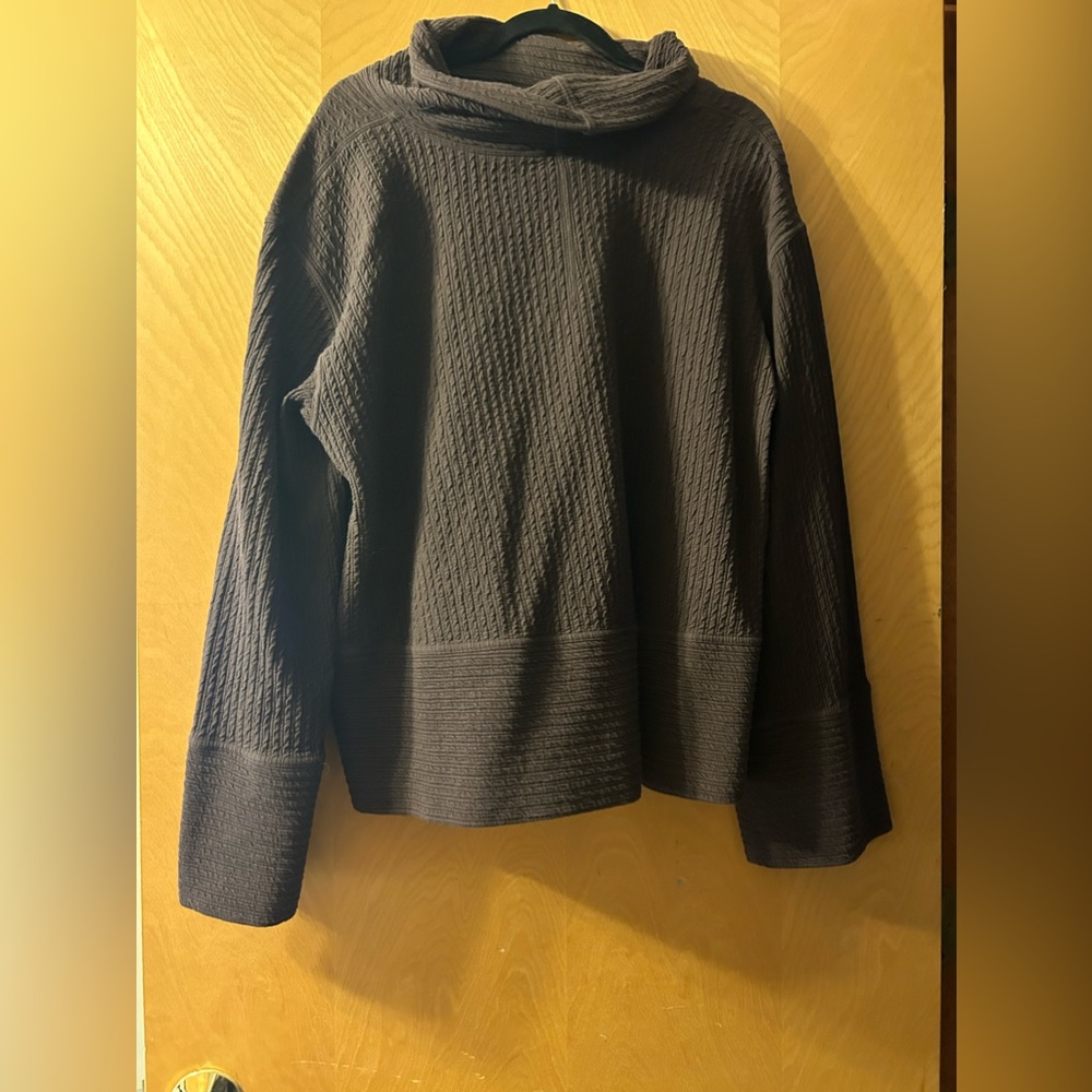Lululemon sweater